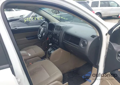 2012 Jeep Compass Latitude из США, поврежденный, VIN 1C4NJCEB8CD616637